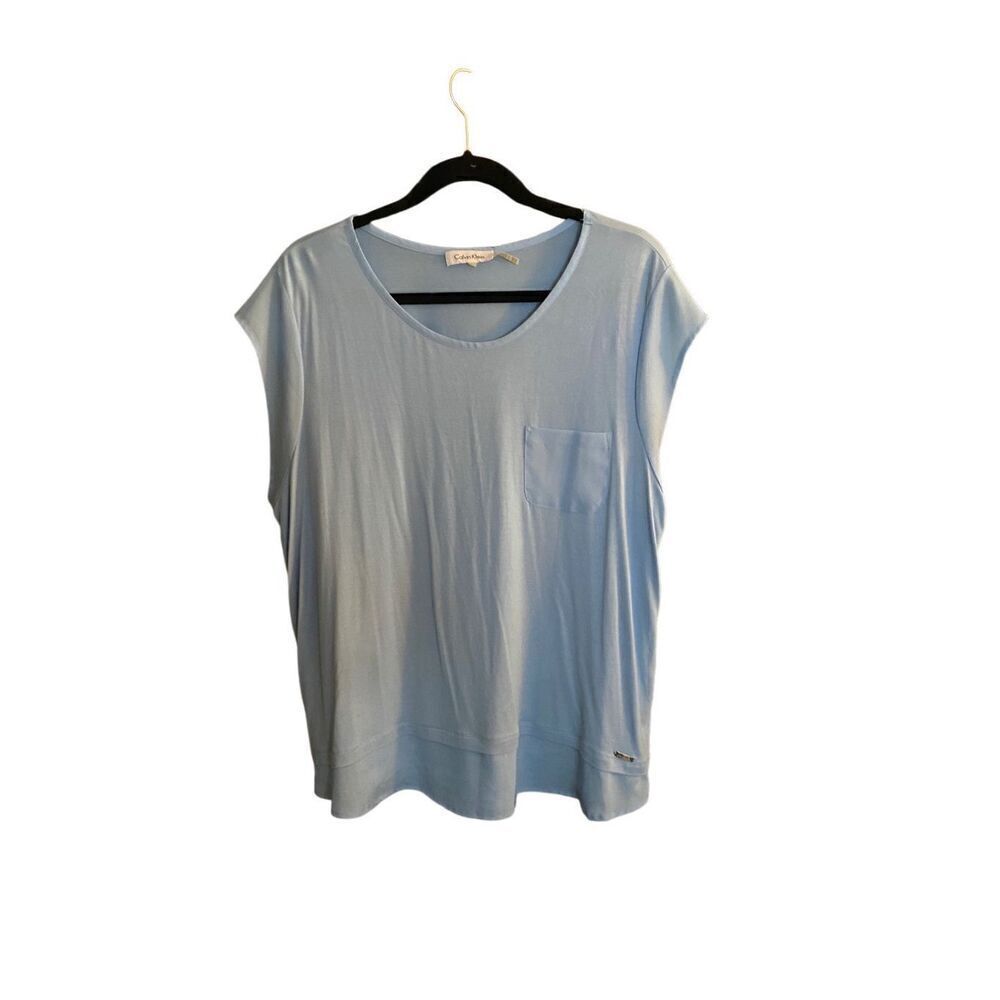 Calvin Klein women’s layered look short sleeve blue top size small